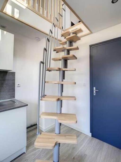 Atypique T1 Duplex - Wifi .Parking .Proche .Gare Apartment Saint-Quentin  Ngoại thất bức ảnh