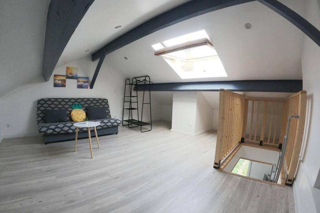 Atypique T1 Duplex - Wifi .Parking .Proche .Gare Apartment Saint-Quentin  Ngoại thất bức ảnh